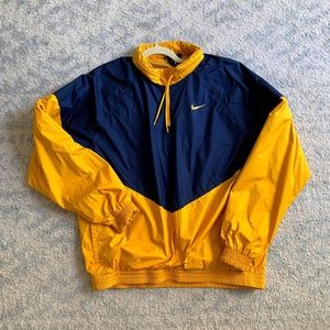 Like New Nike SB Windbreaker  - Size L